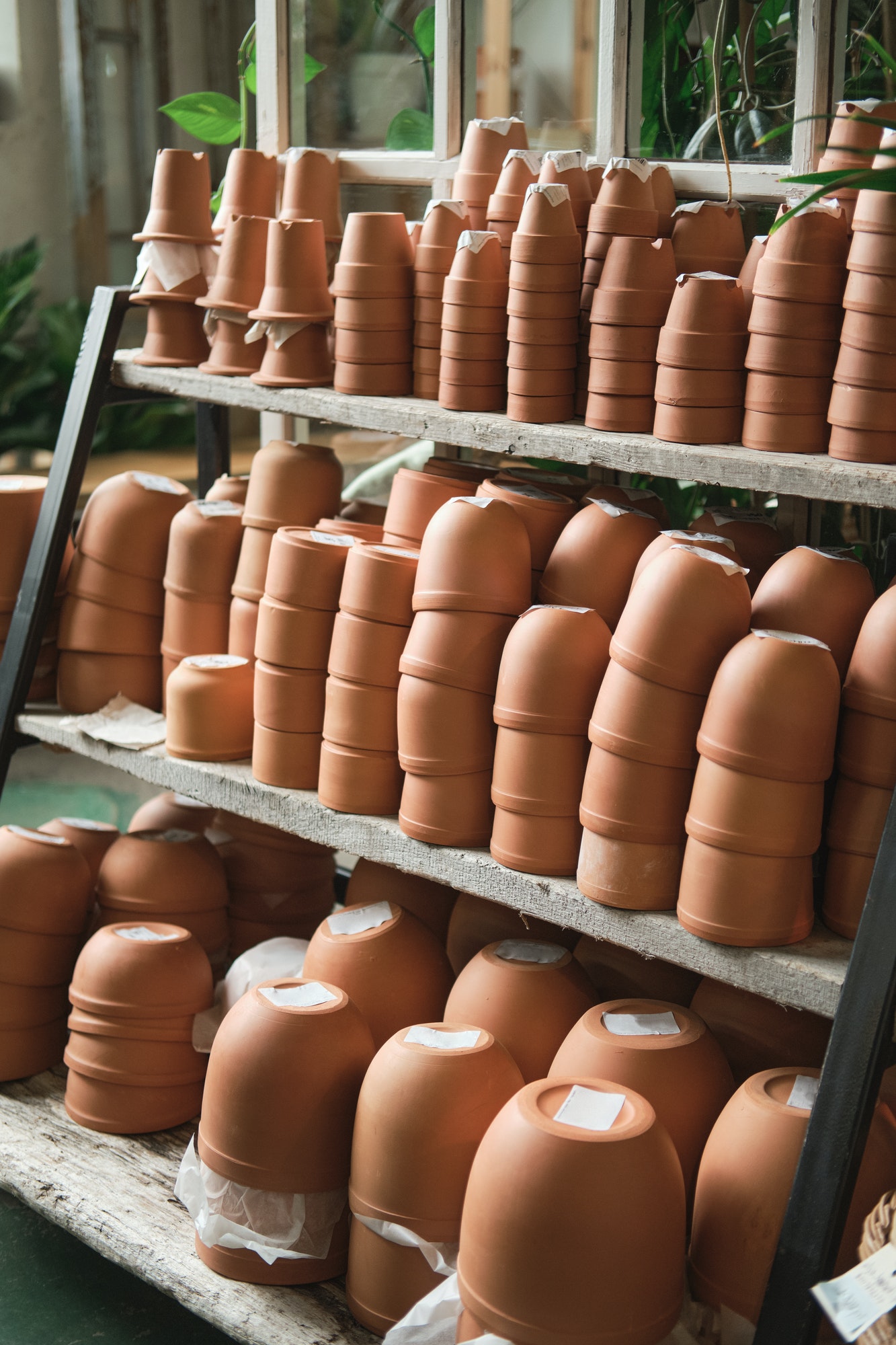 Ceramic pots in the shop